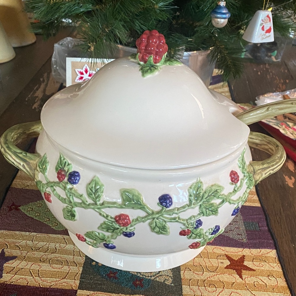 Tureen with Ladle